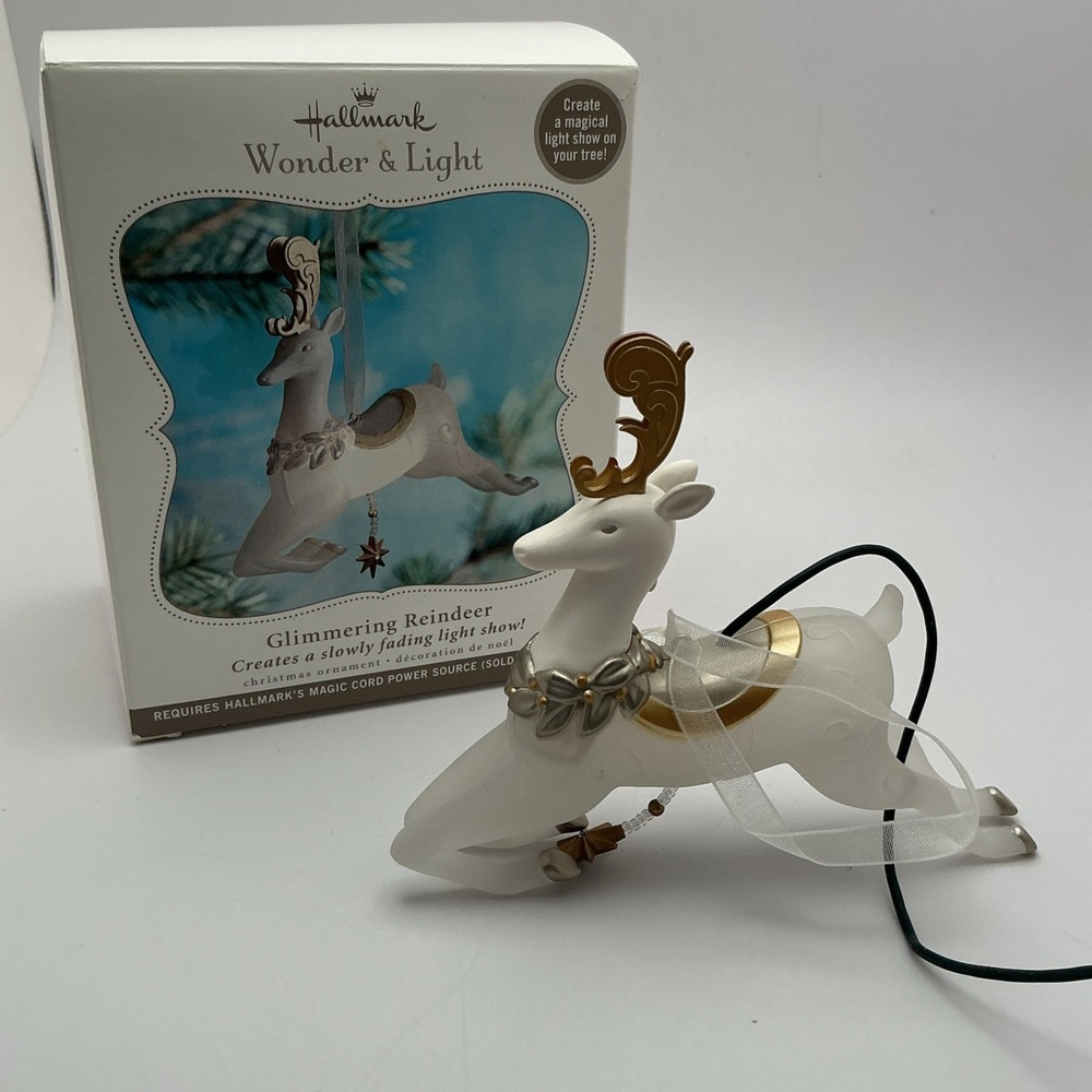 Hallmark Wonder & Light, Glimmering Reindeer Christmas Tree‎ Ornament